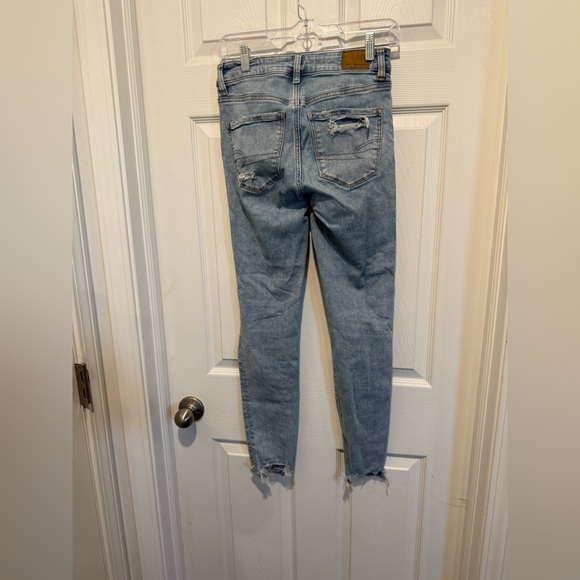 American Eagle Bundle 2 pairs Hi Rise Distressed Jegging Size 2. Light & Medium - Picture 9 of 13